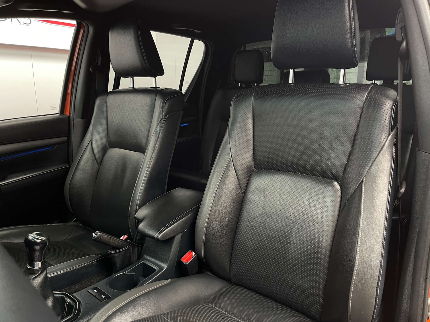 Used Toyota Hilux 2023 for sale - 77025190: Photo 41