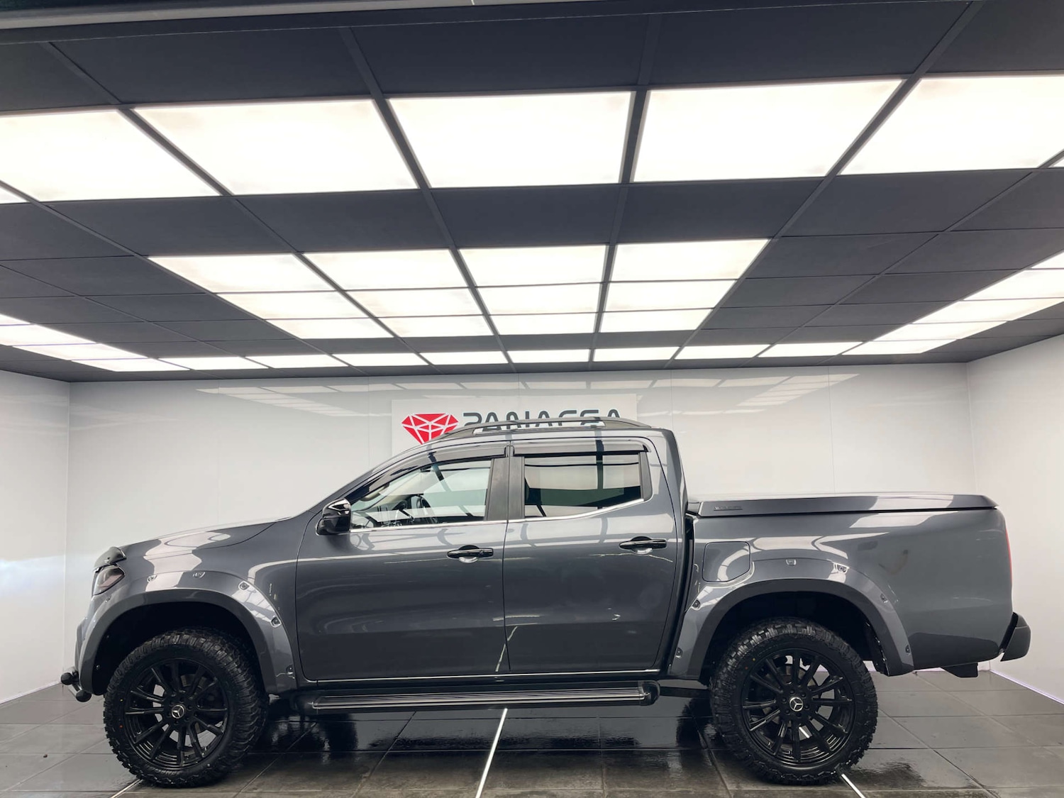 Used Mercedes-Benz X Class 2018 for sale - 77366792: Photo 10