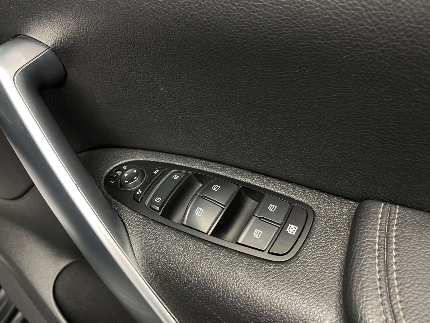 Used Mercedes-Benz X Class 2018 for sale - 77366792: Photo 32