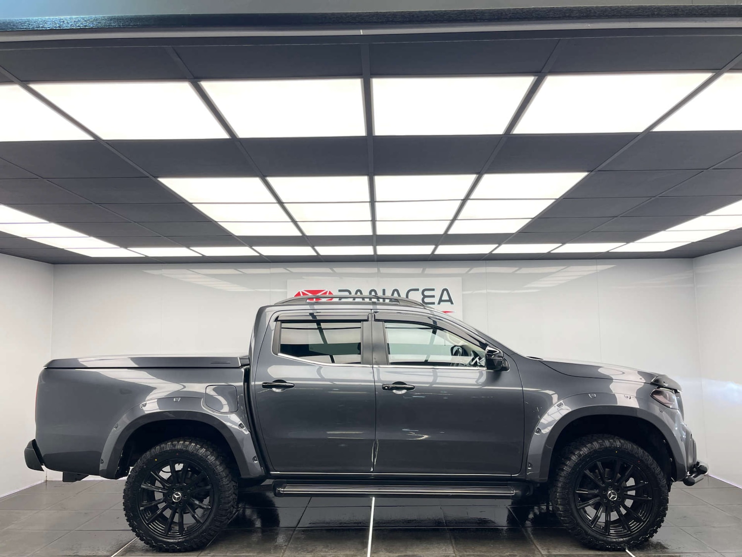 Used Mercedes-Benz X Class 2018 for sale - 77366792: Photo 4