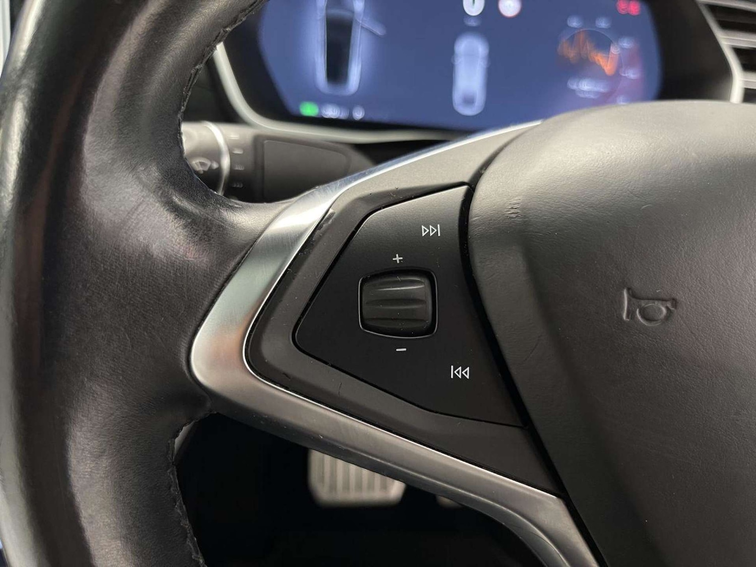 Used Tesla Model X 2017 for sale - 76126421: Photo 17