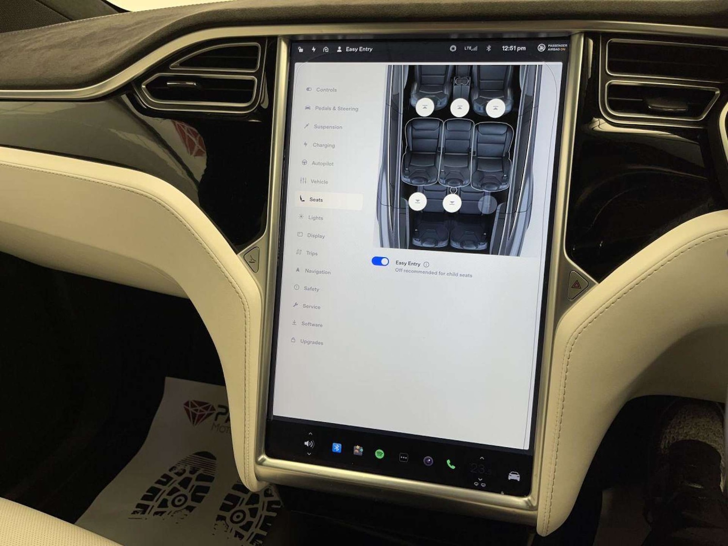 Used Tesla Model X 2017 for sale - 76126421: Photo 26
