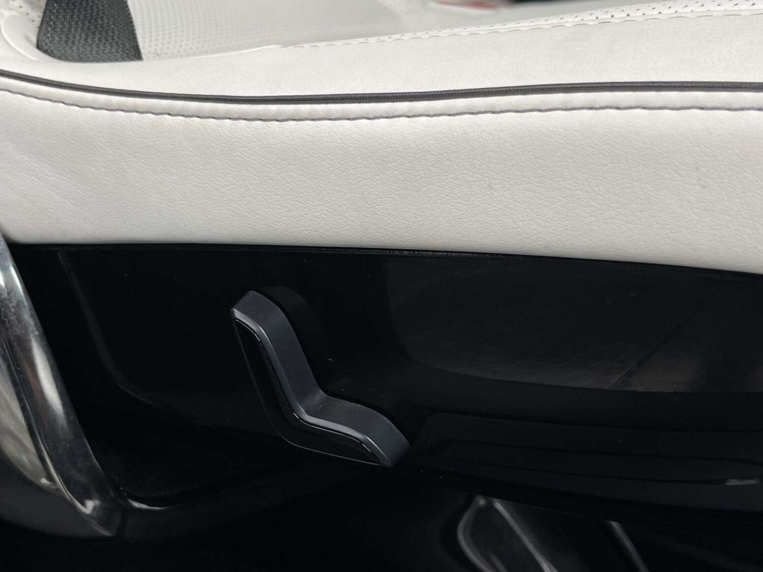 Used Tesla Model X 2017 for sale - 76126421: Photo 29