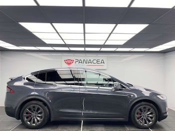 Used Tesla Model X 2017 for sale - 76126421: Photo 3