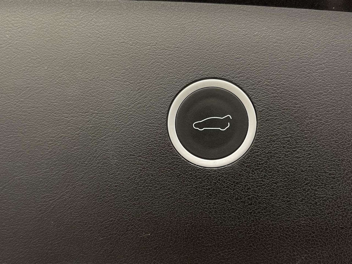 Used Tesla Model X 2017 for sale - 76126421: Photo 42