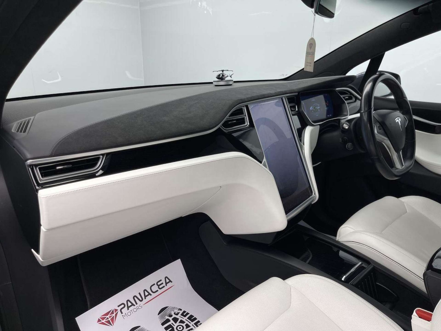Used Tesla Model X 2017 for sale - 76126421: Photo 47