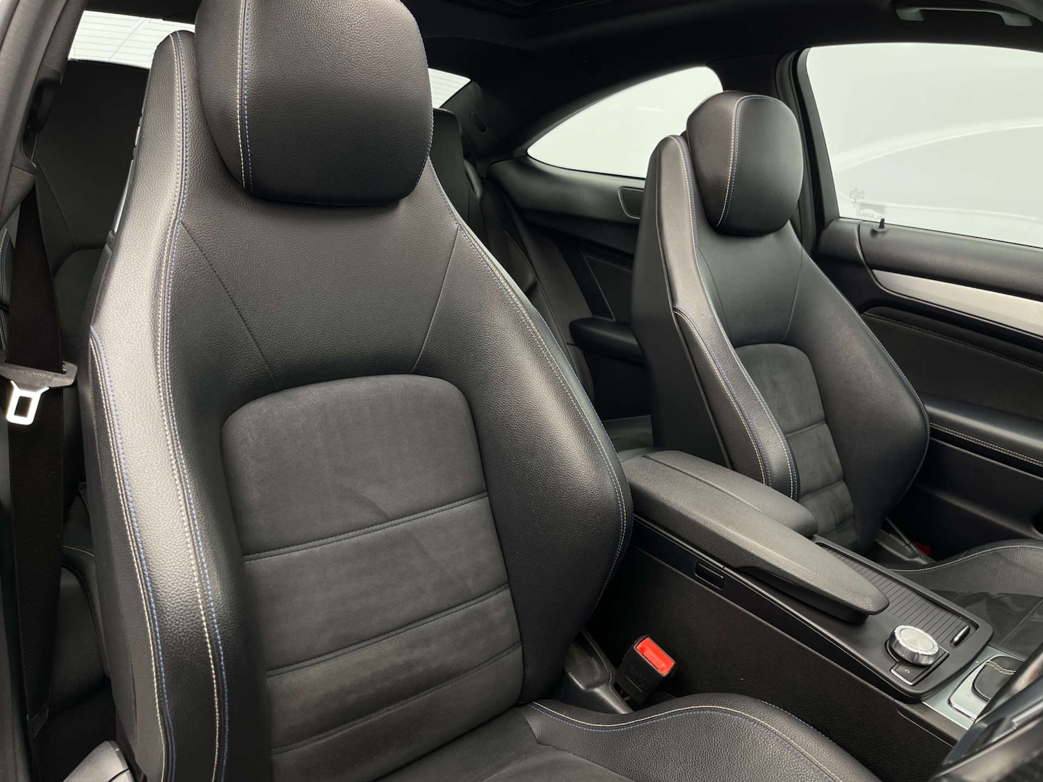 Used Mercedes-Benz C Class 2015 for sale - 77350577: Photo 11