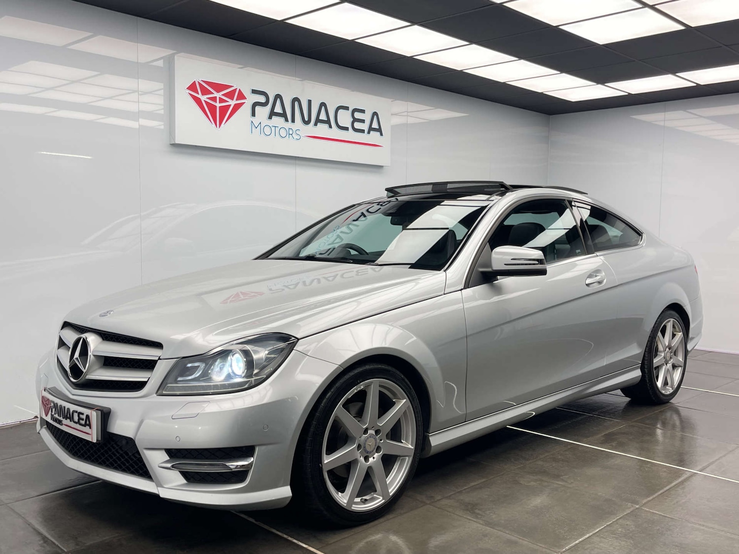 Used Mercedes-Benz C Class 2015 for sale - 77350577: Photo 25