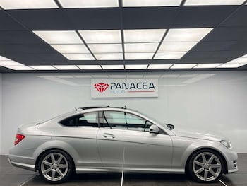 Used Mercedes-Benz C Class 2015 for sale - 77350577: Photo