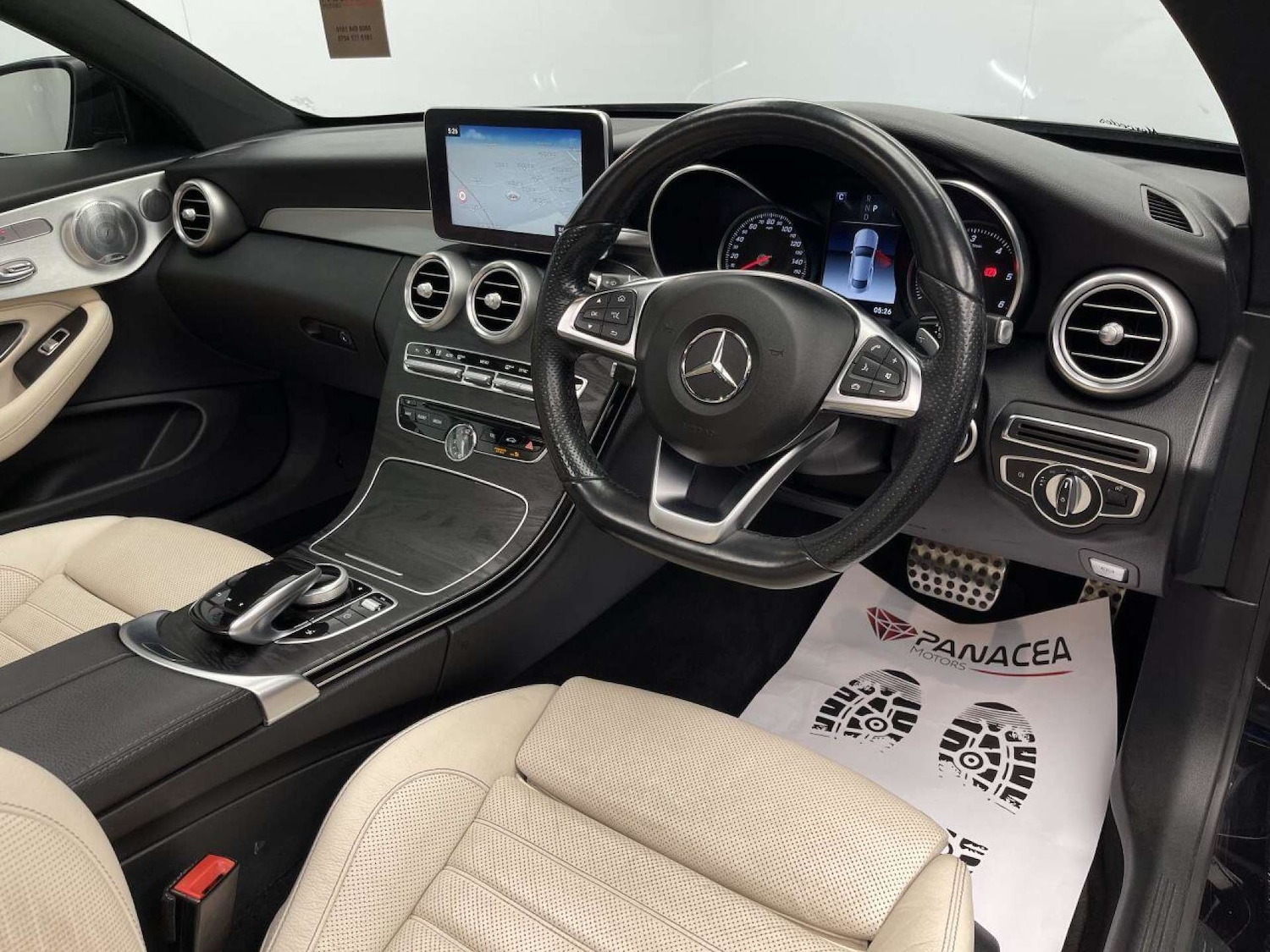 Used Mercedes-Benz C Class 2017 for sale - 76363620: Photo 8