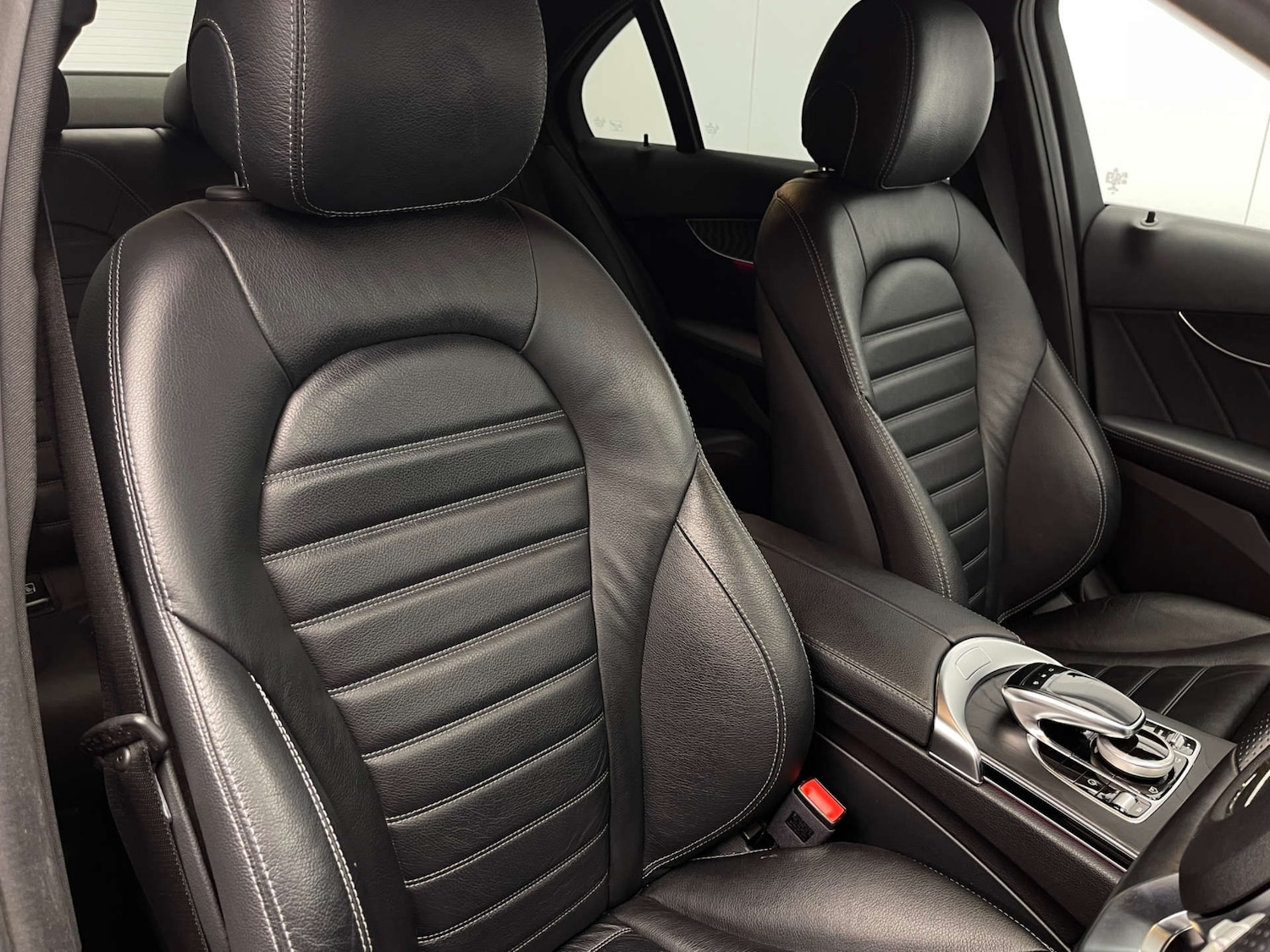 Used Mercedes-Benz C Class 2020 for sale - 76829928: Photo 10