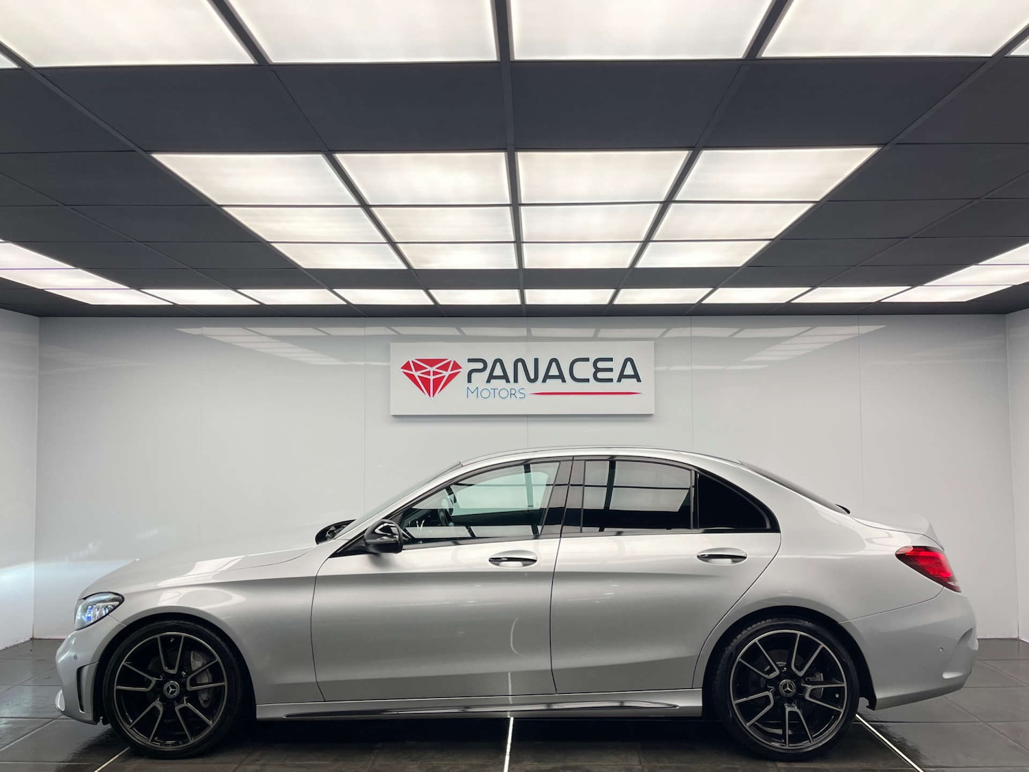 Used Mercedes-Benz C Class 2020 for sale - 76829928: Photo 27