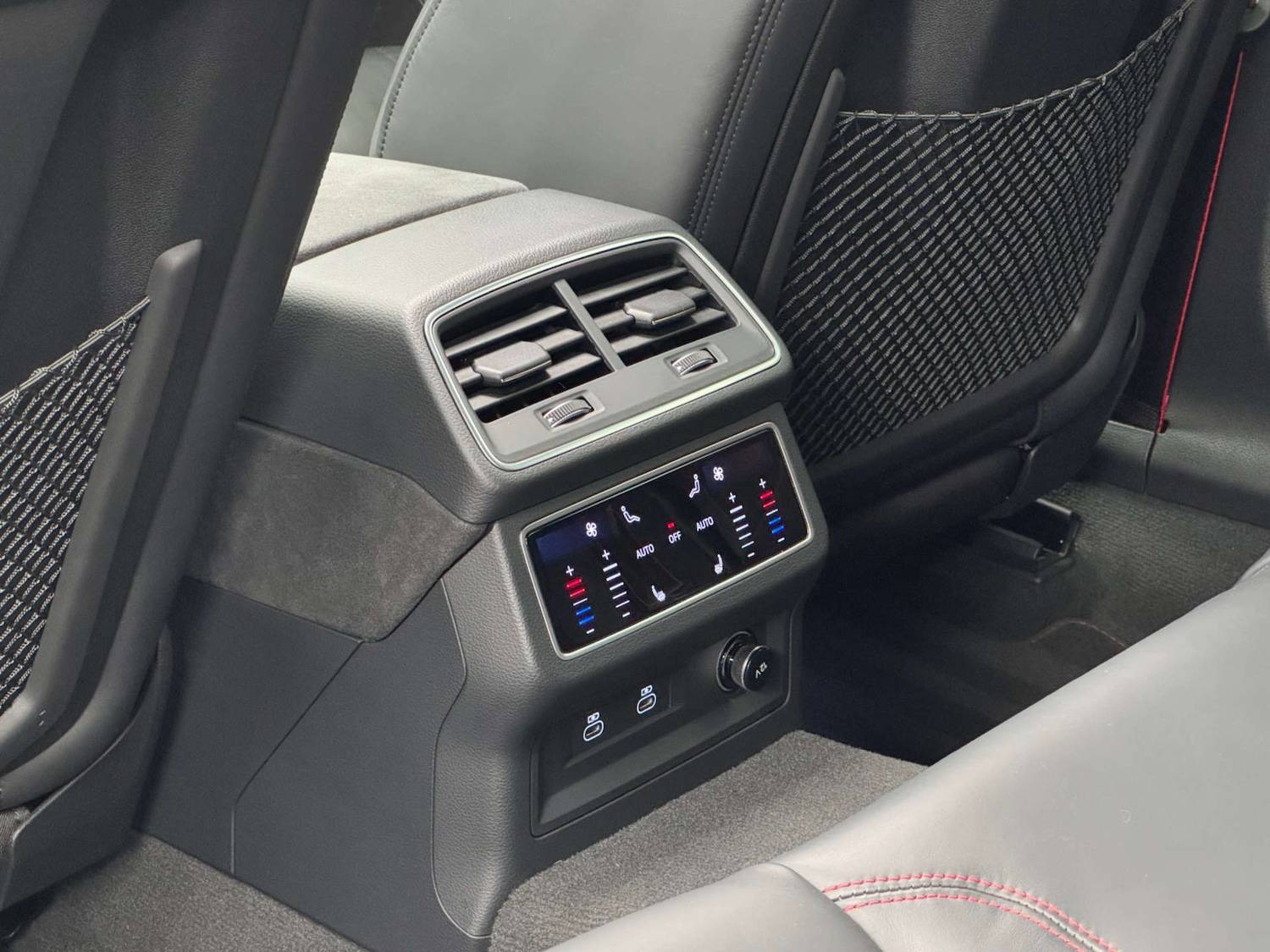 Used Audi RS6 2023 for sale - 76567755: Photo 16