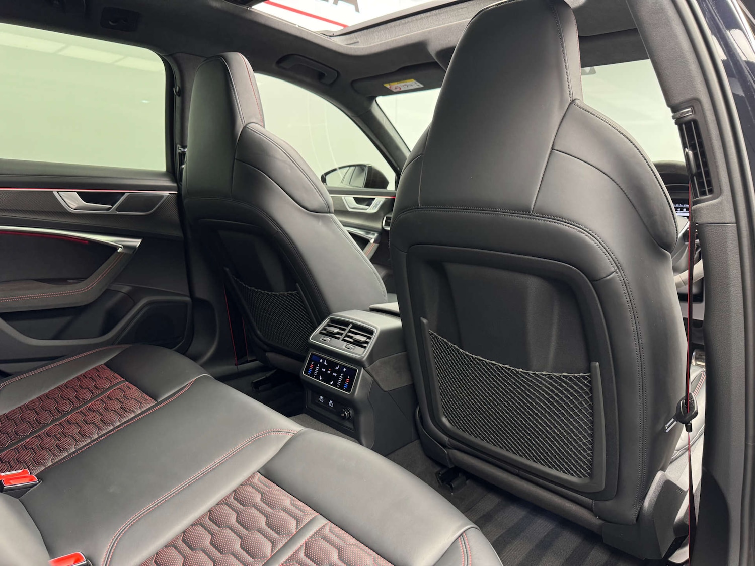 Used Audi RS6 2023 for sale - 76567755: Photo 24