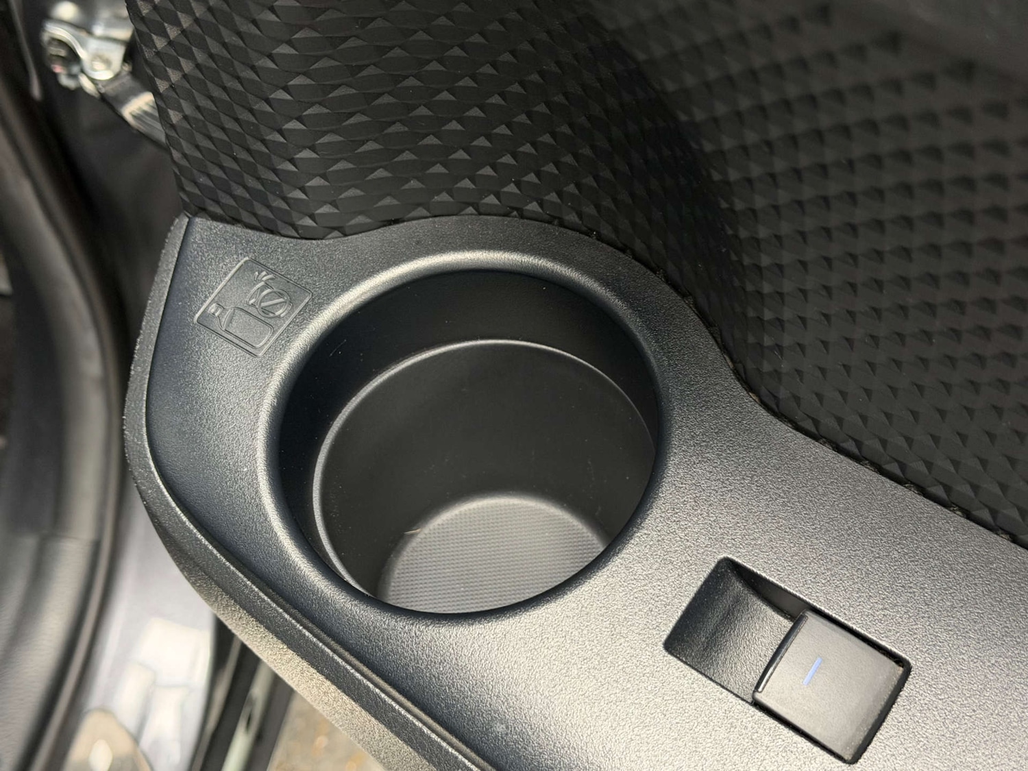 Used Toyota C-HR 2022 for sale - 77310989: Photo 26