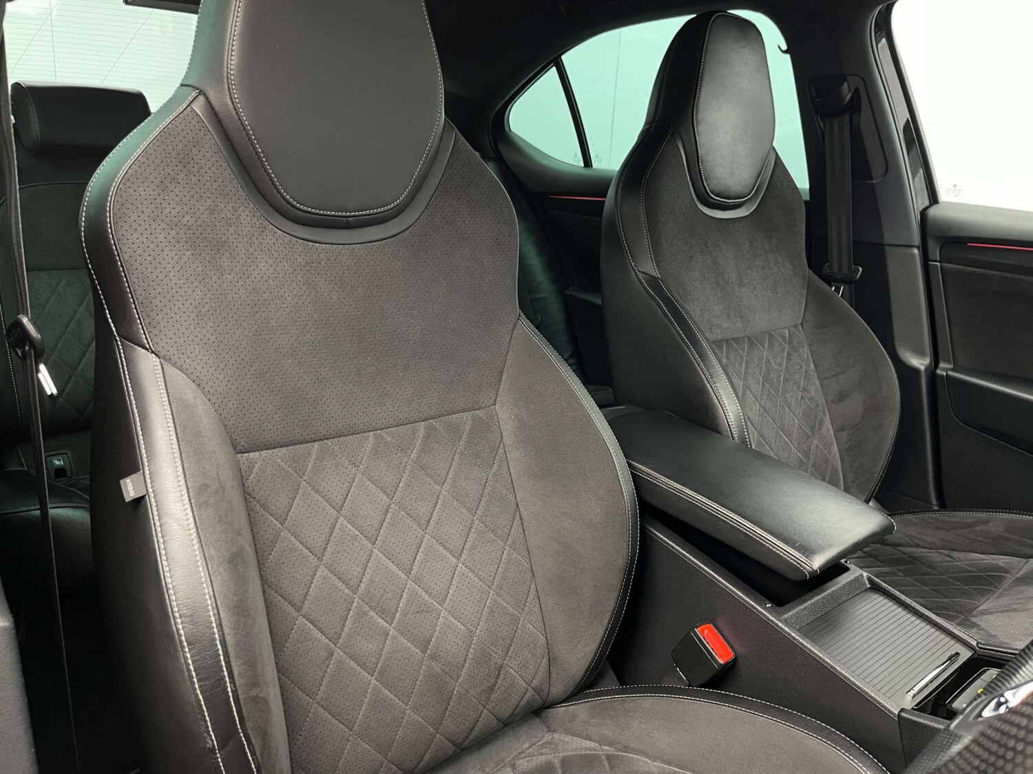 Used Skoda Superb 2018 for sale - 77422831: Photo 11