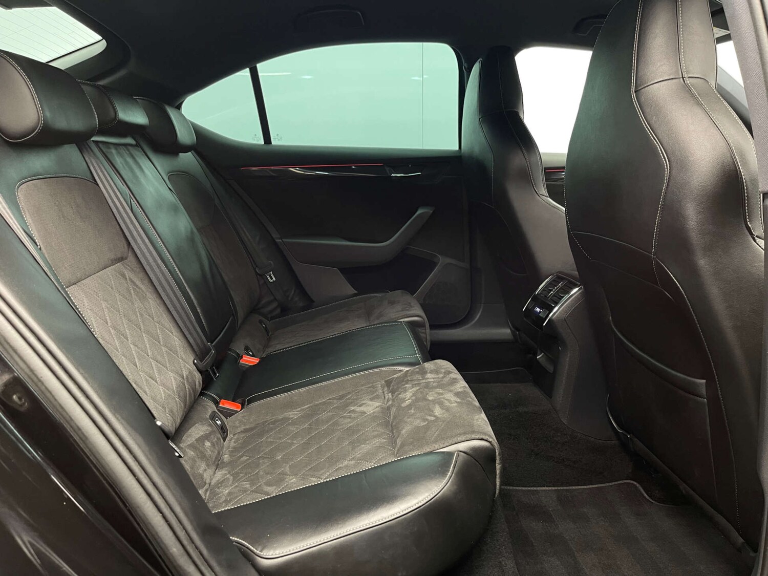 Used Skoda Superb 2018 for sale - 77422831: Photo 19