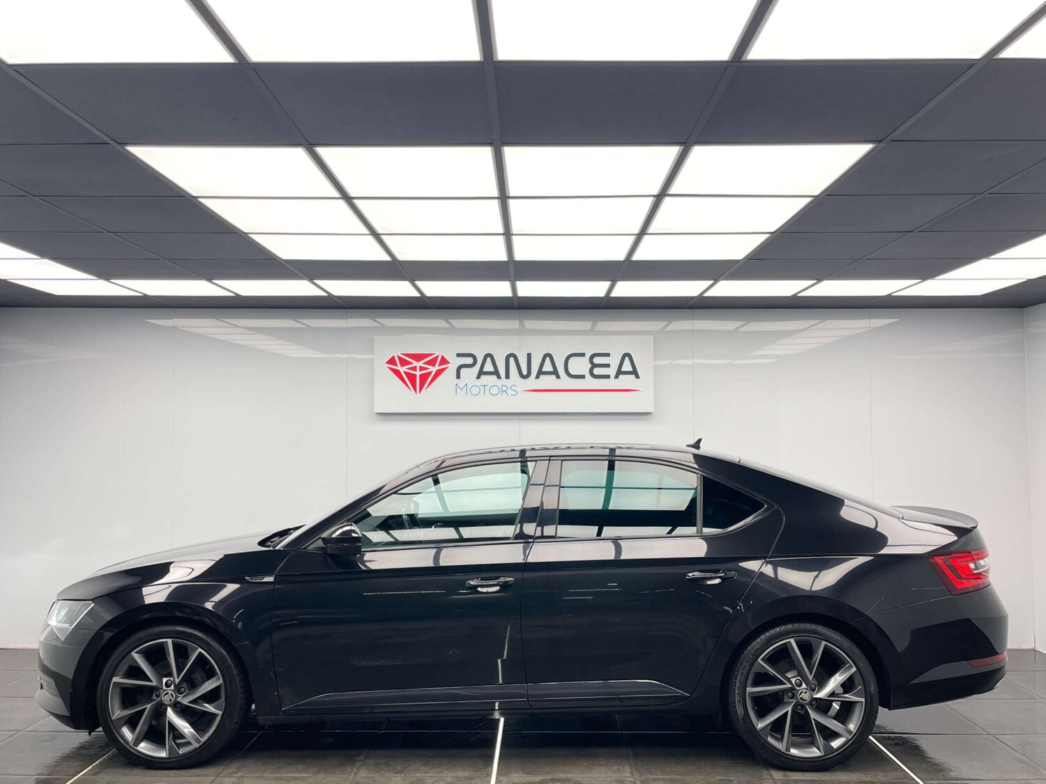 Used Skoda Superb 2018 for sale - 77422831: Photo 25