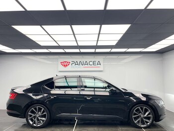 Used Skoda Superb 2018 for sale - 77422831: Photo