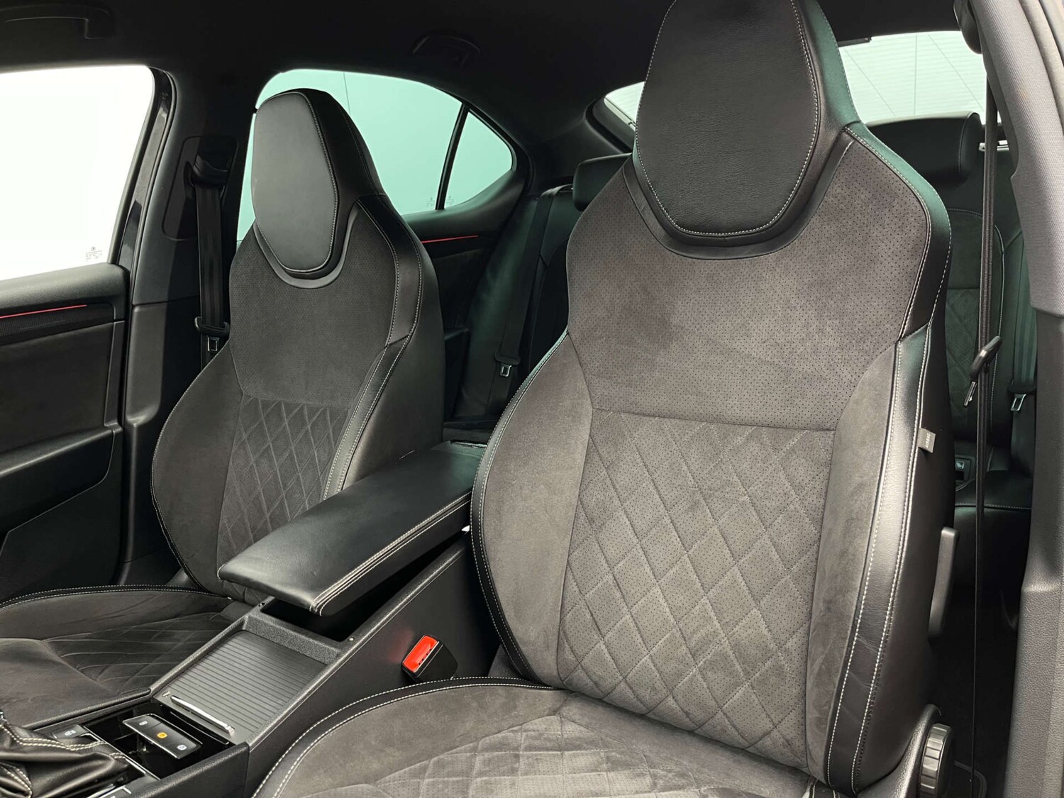 Used Skoda Superb 2018 for sale - 77422831: Photo 32