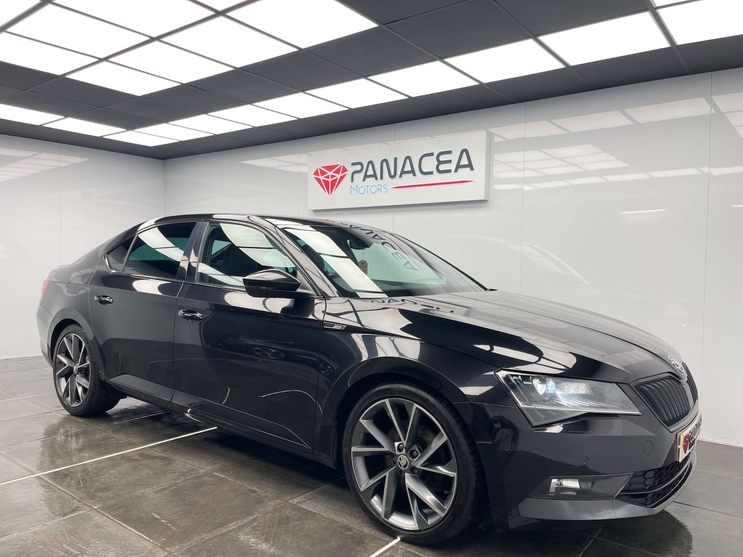 Used Skoda Superb 2018 for sale - 77422831: Photo 4