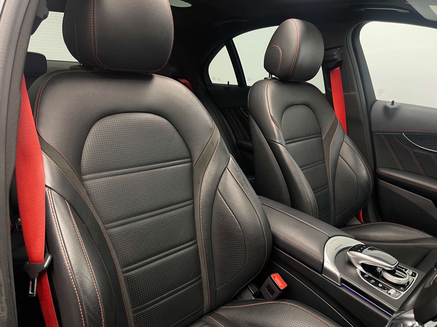 Used Mercedes-Benz C Class 2019 for sale - 77350571: Photo 14