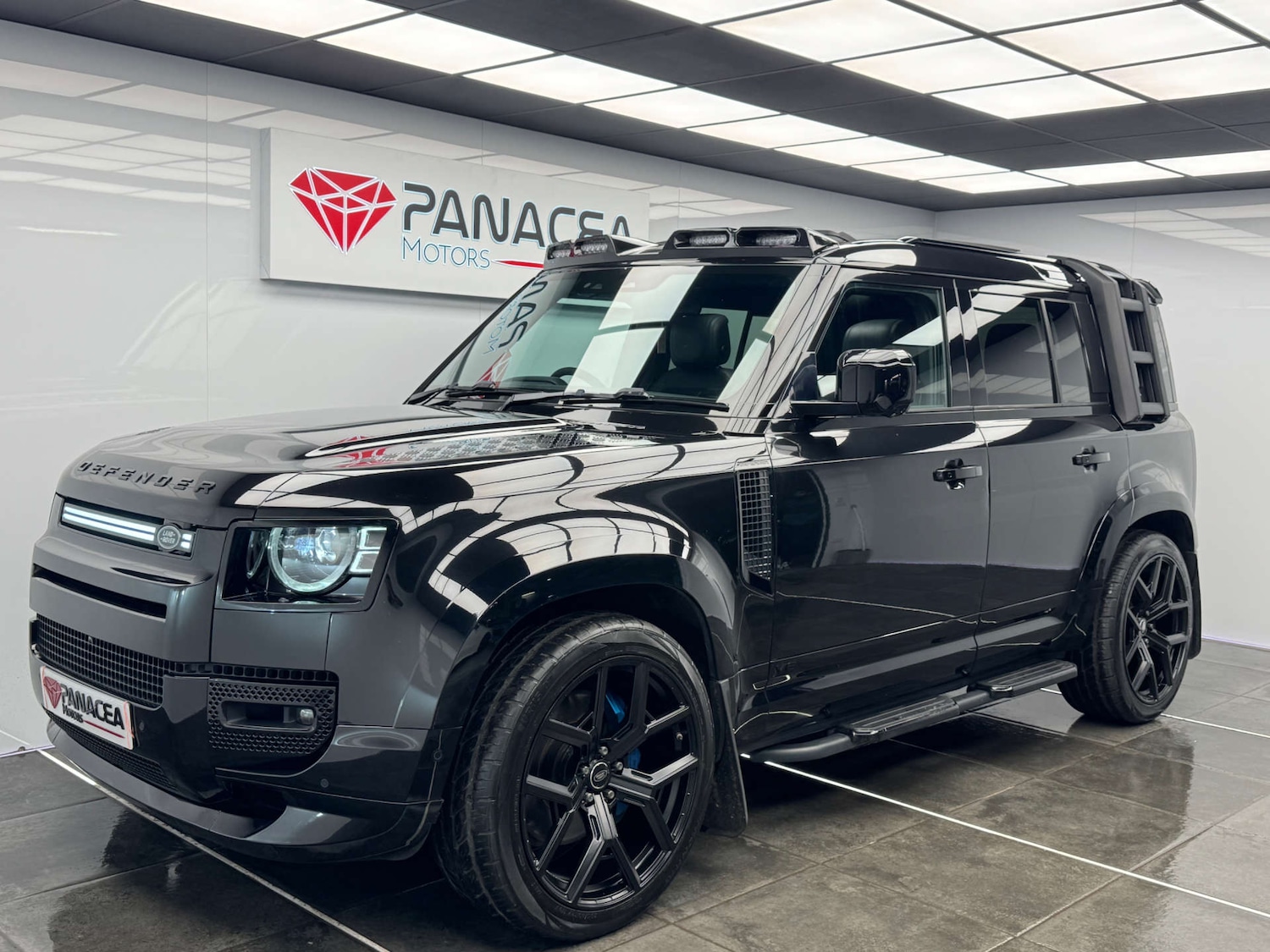 Used Land Rover Defender 2021 for sale - 76387481: Photo 5