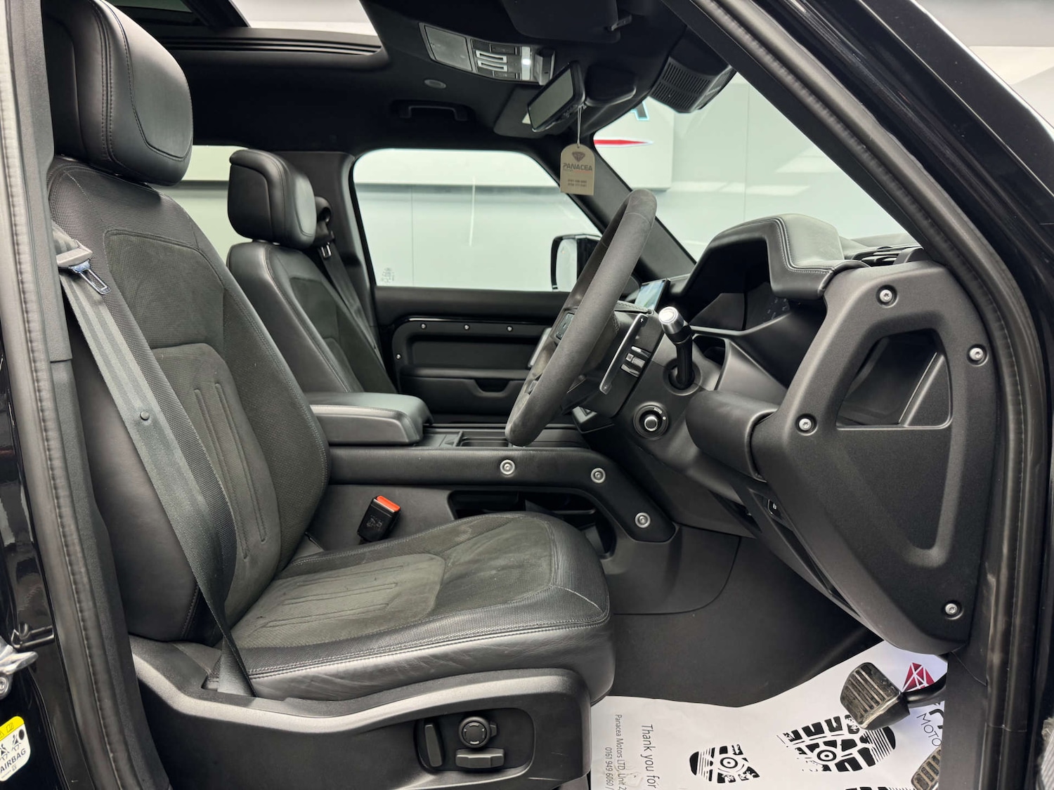 Used Land Rover Defender 2021 for sale - 76387481: Photo 6