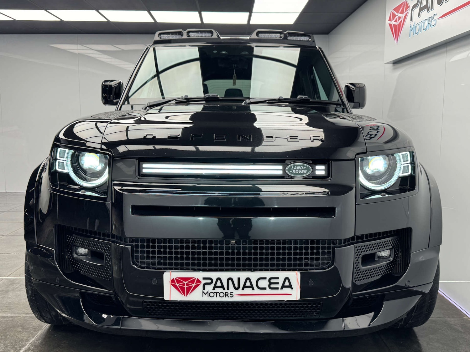 Used Land Rover Defender 2021 for sale - 76387481: Photo 9