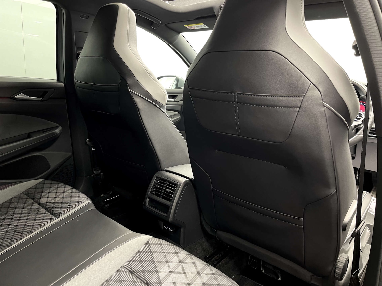 Used Volkswagen Golf 2022 for sale - 76429391: Photo 27