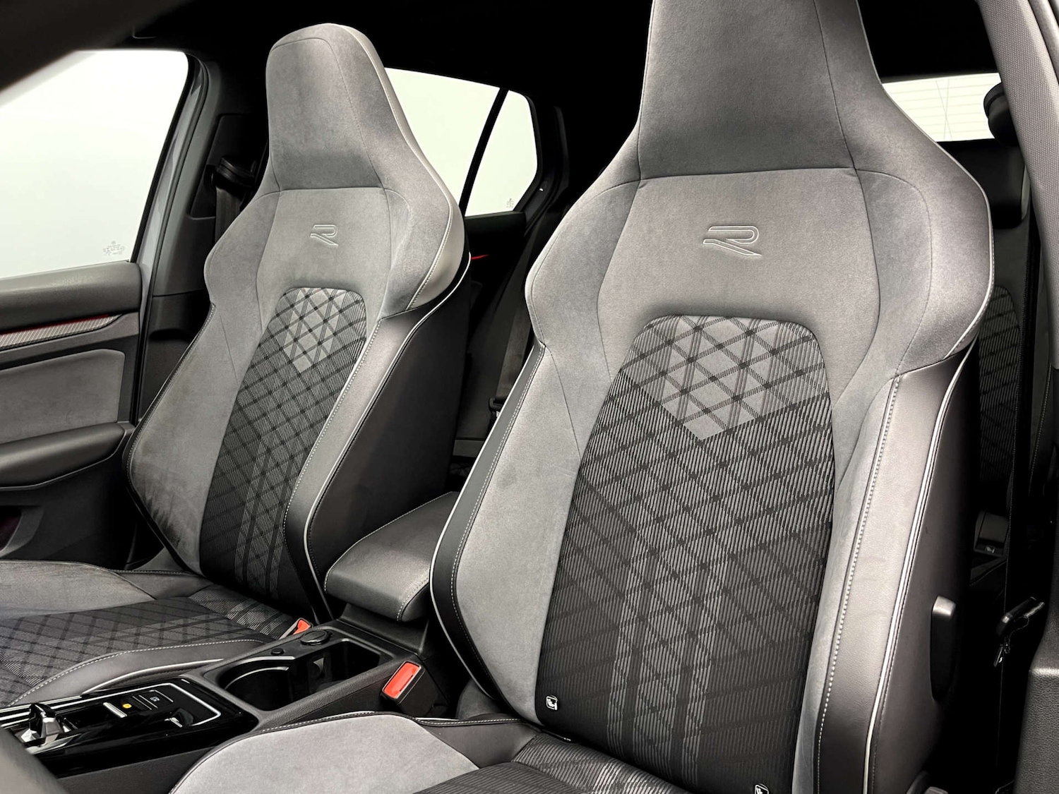 Used Volkswagen Golf 2022 for sale - 76429391: Photo 38