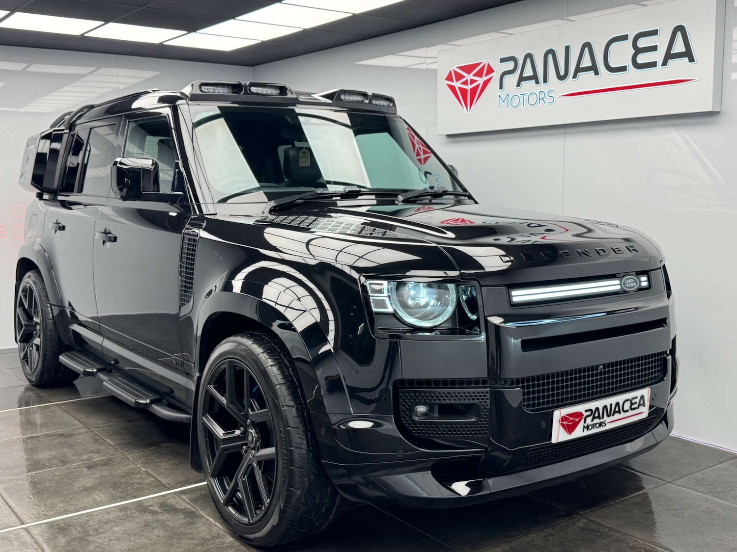 Used Land Rover Defender 2021 for sale - 76600711: Photo 16