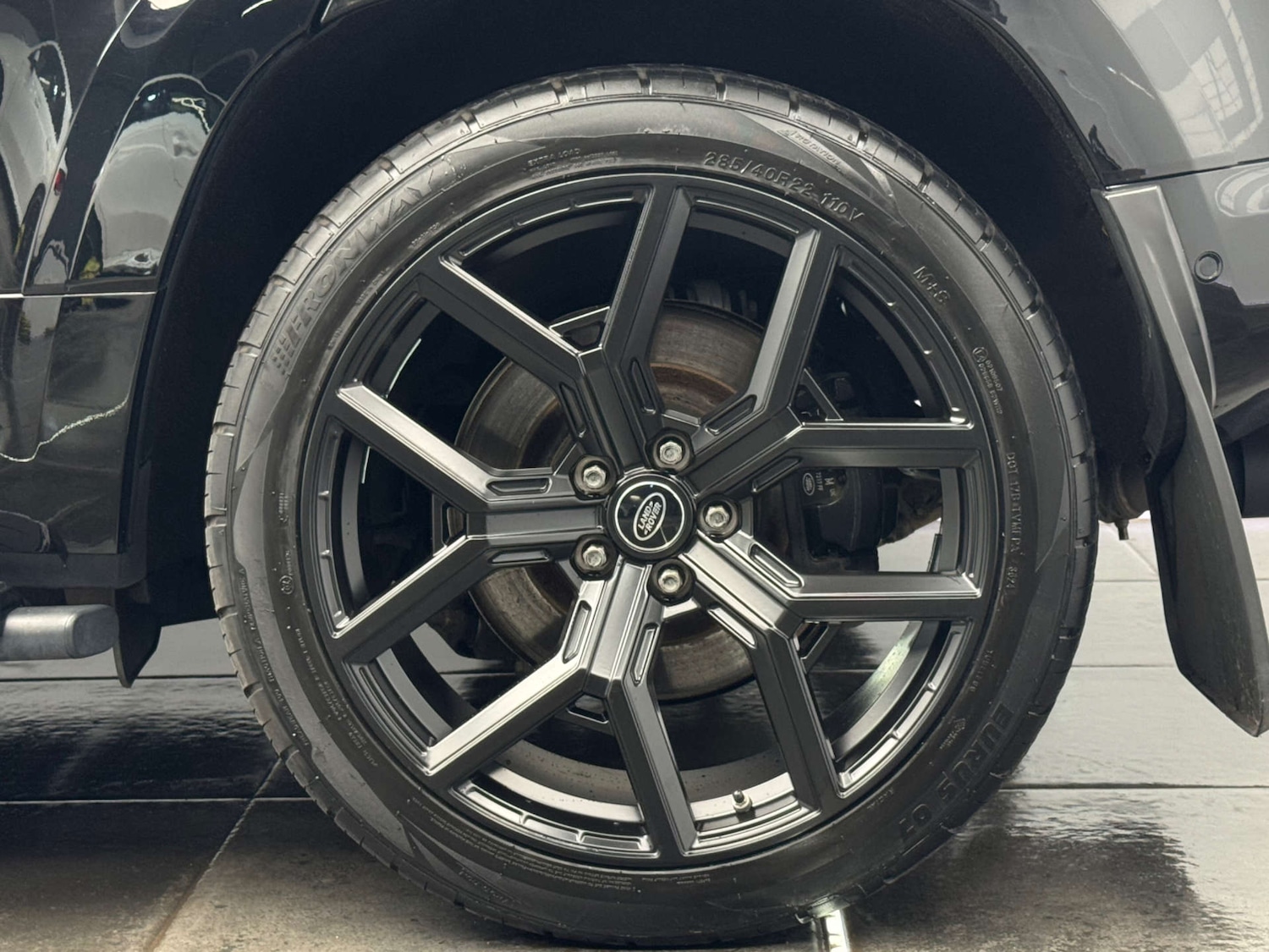 Used Land Rover Defender 2021 for sale - 76600711: Photo 27