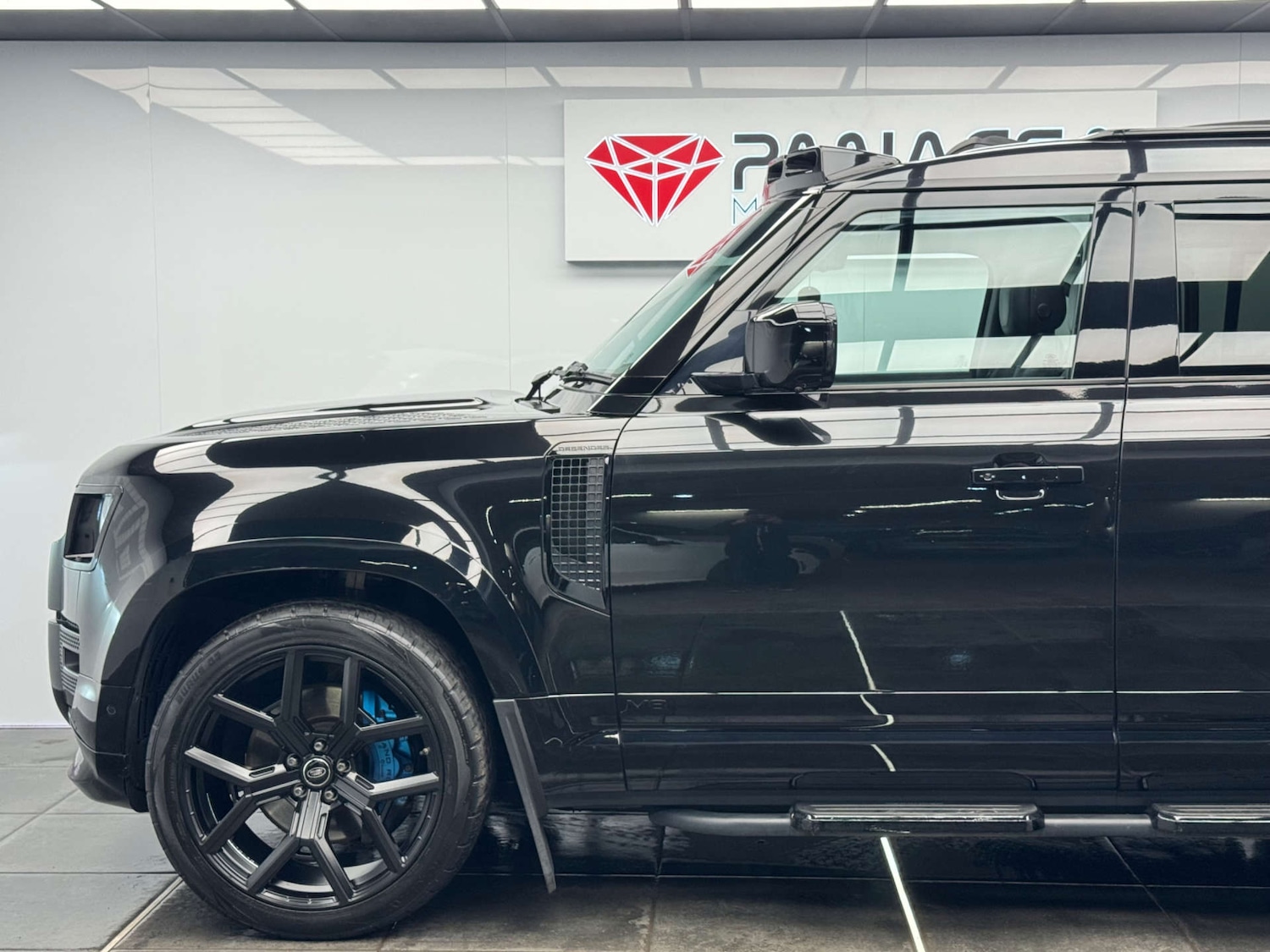 Used Land Rover Defender 2021 for sale - 76600711: Photo 30