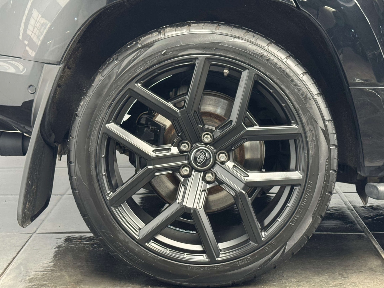 Used Land Rover Defender 2021 for sale - 76600711: Photo 40