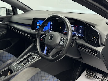 Used Volkswagen Golf 2021 for sale - 75347588: Photo