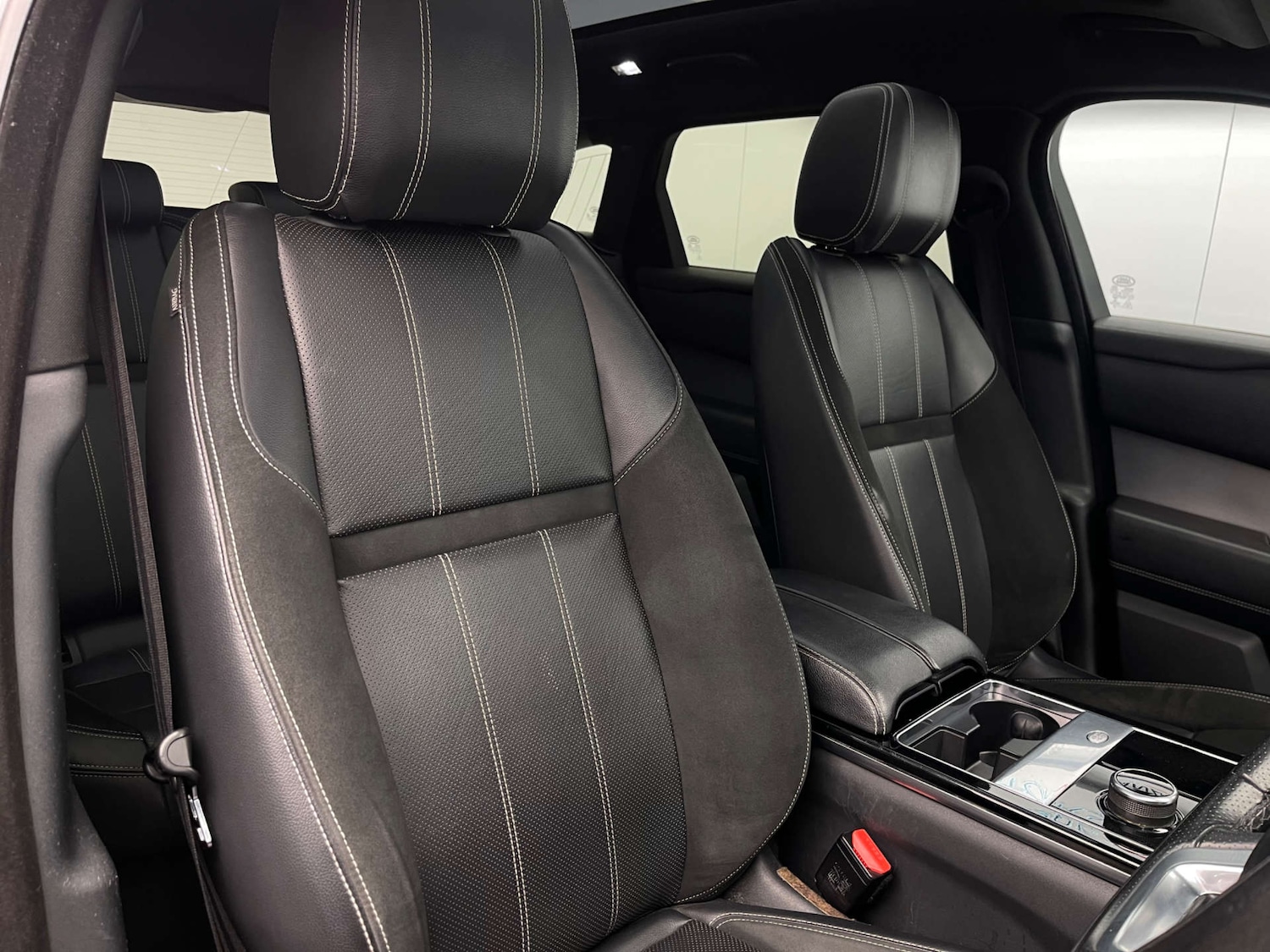 Used Land Rover Range Rover Velar 2018 for sale - 77428238: Photo 14