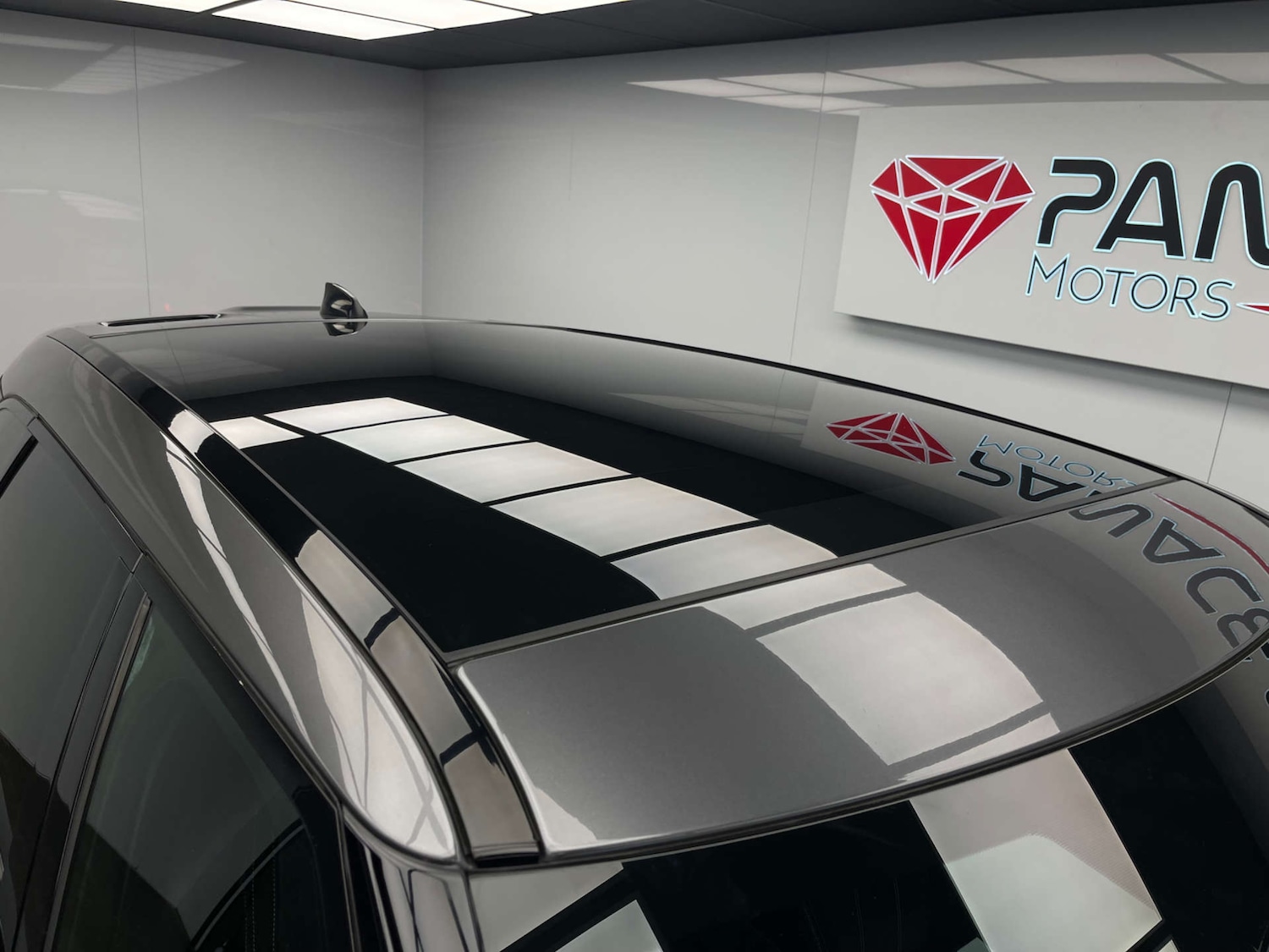 Used Land Rover Range Rover Velar 2018 for sale - 77428238: Photo 6