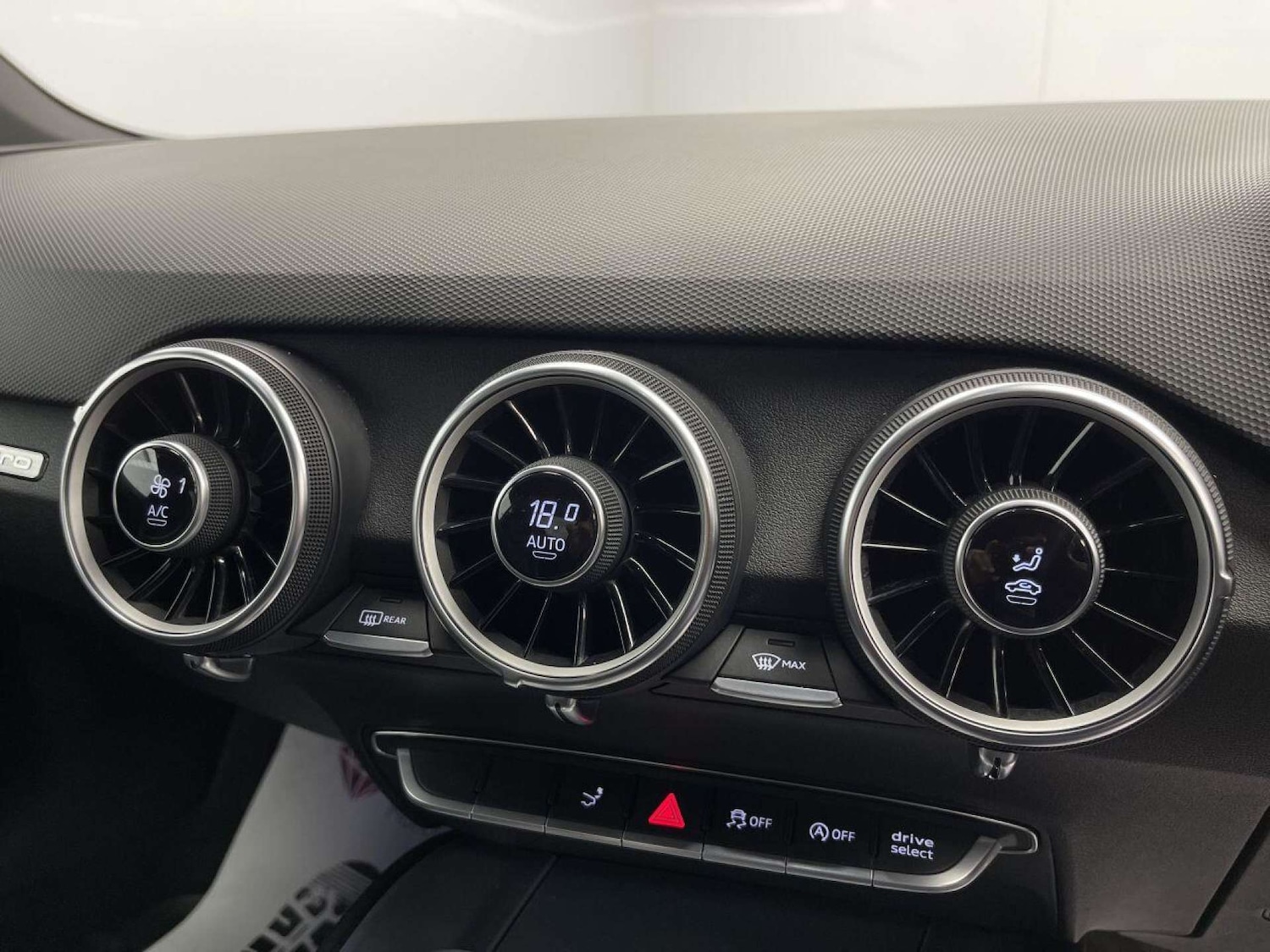 Used Audi TT 2015 for sale - 76126433: Photo 18