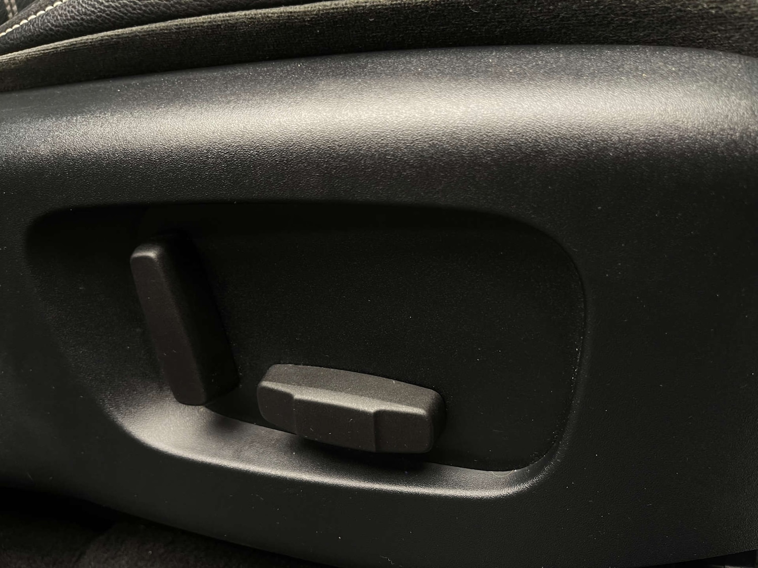 Used Land Rover Range Rover Velar 2018 for sale - 78003678: Photo 12