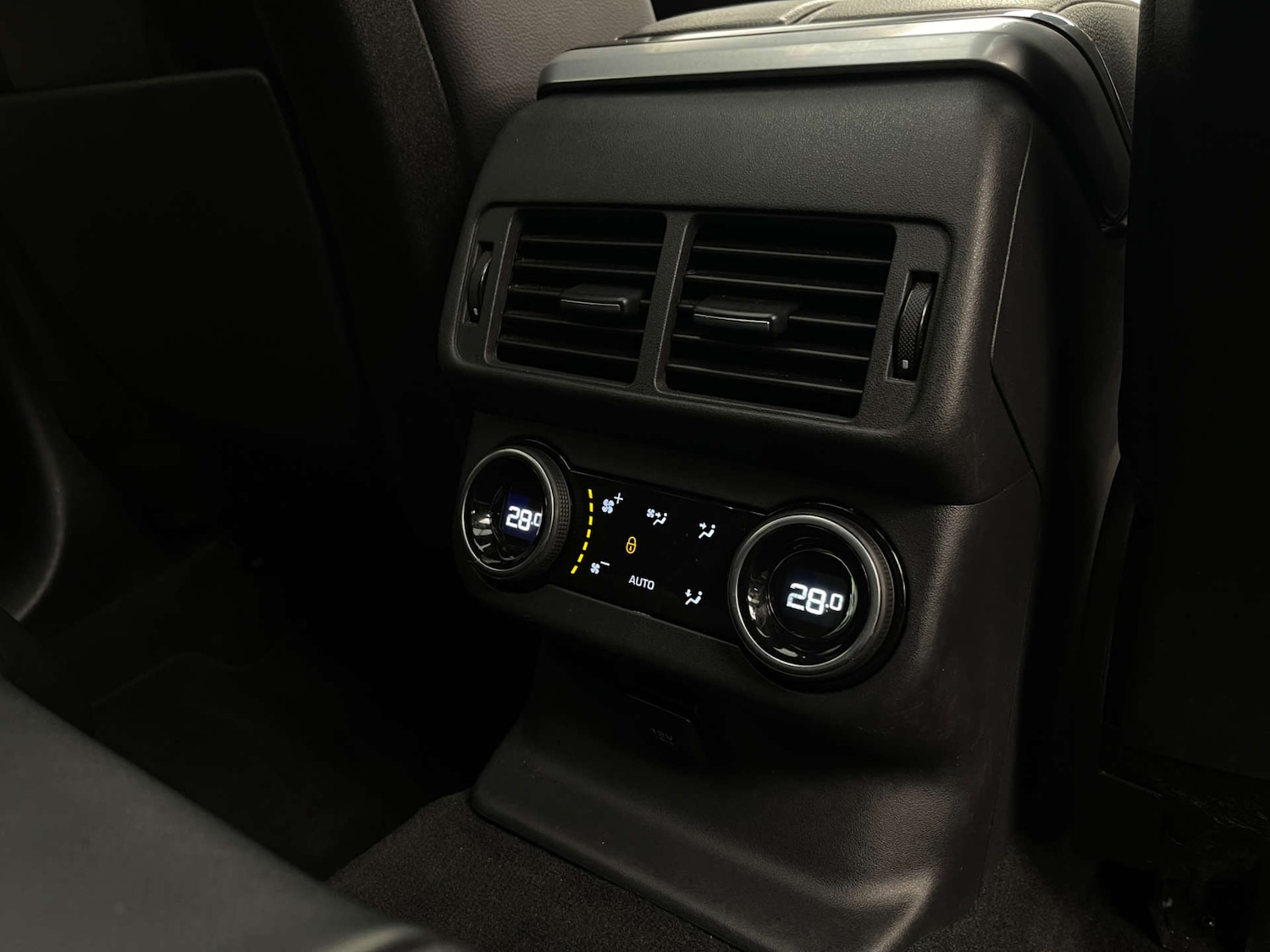 Used Land Rover Range Rover Velar 2018 for sale - 78003678: Photo 27