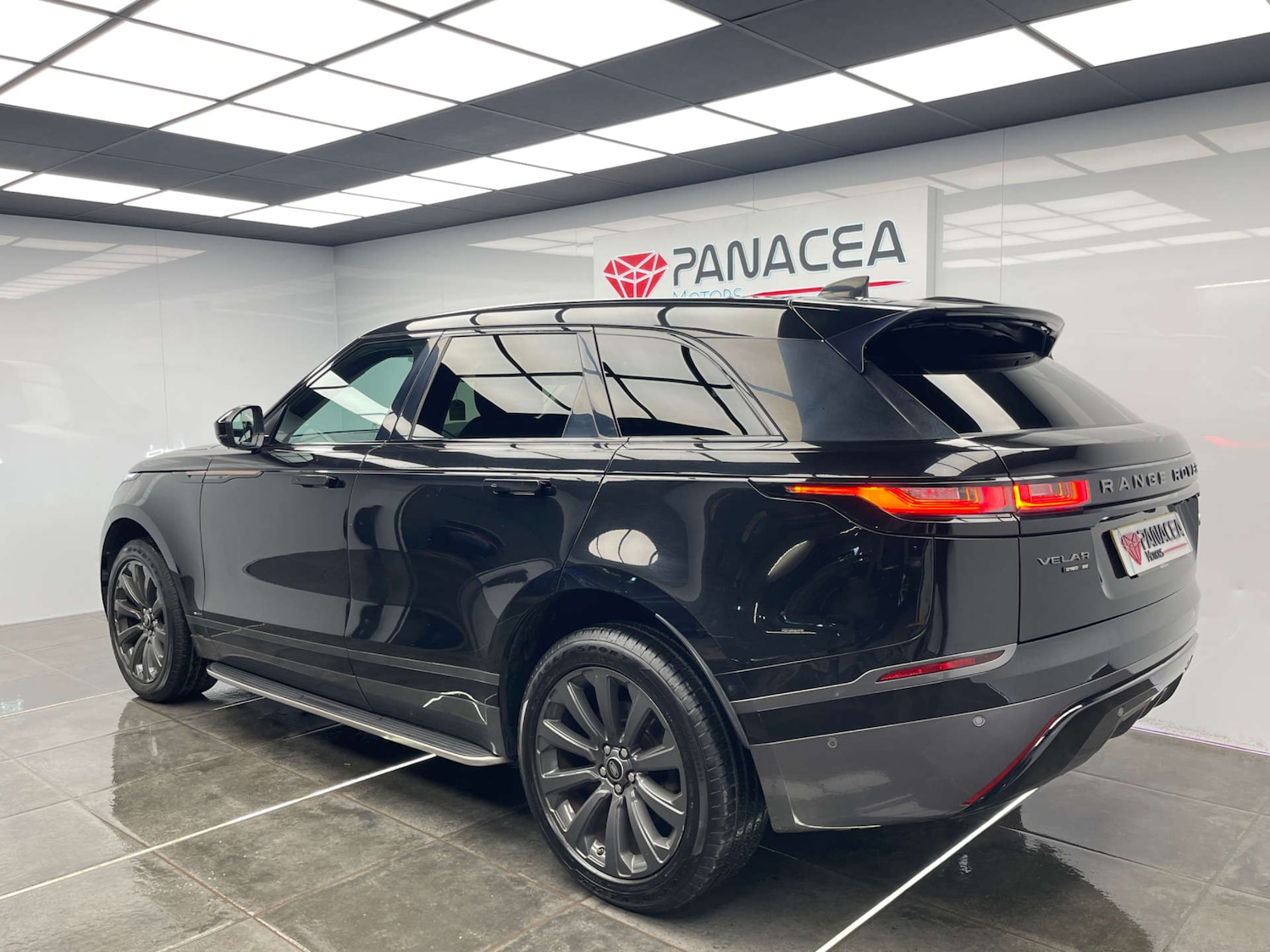 Used Land Rover Range Rover Velar 2018 for sale - 78003678: Photo 32