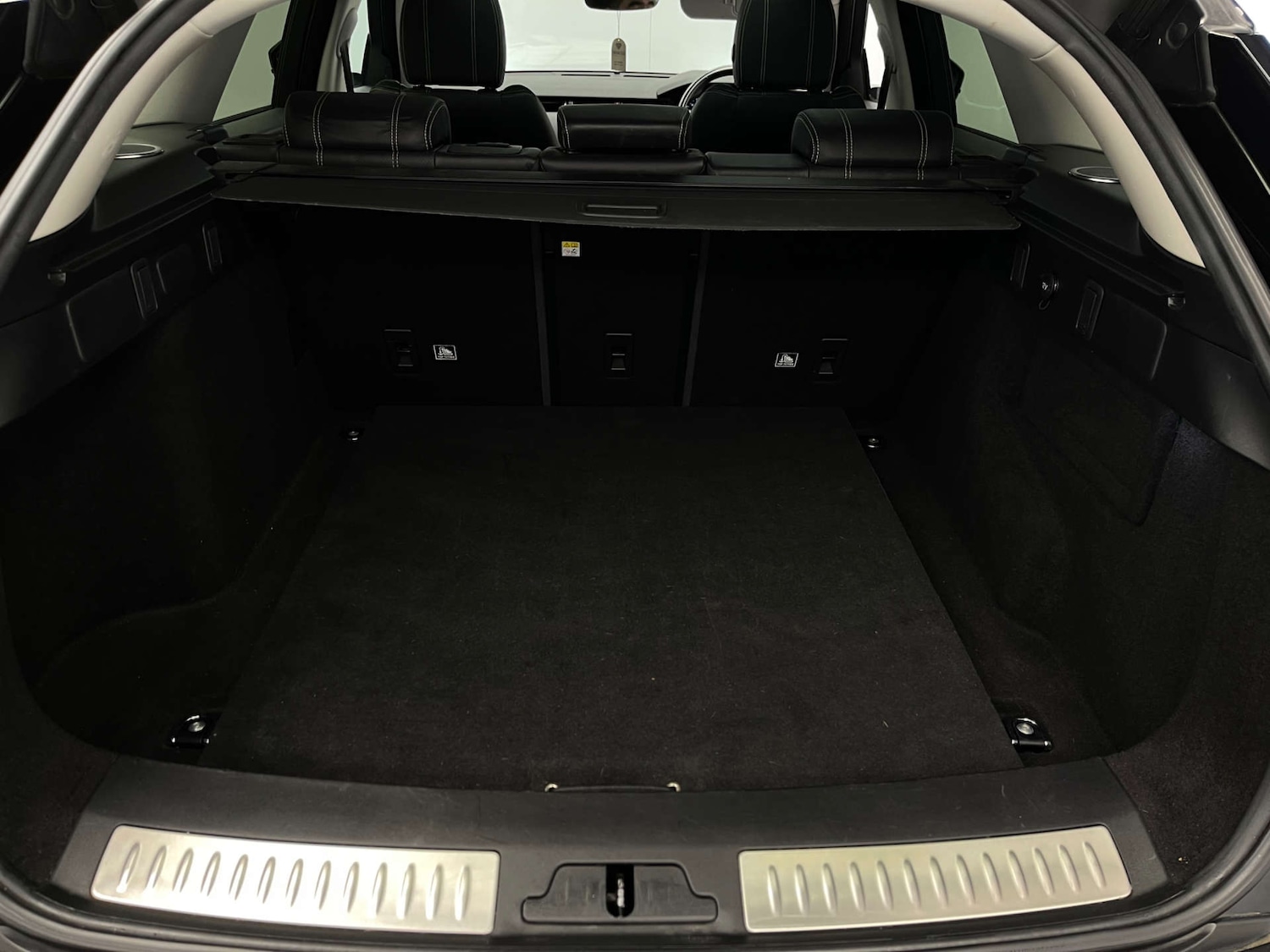 Used Land Rover Range Rover Velar 2018 for sale - 78003678: Photo 37