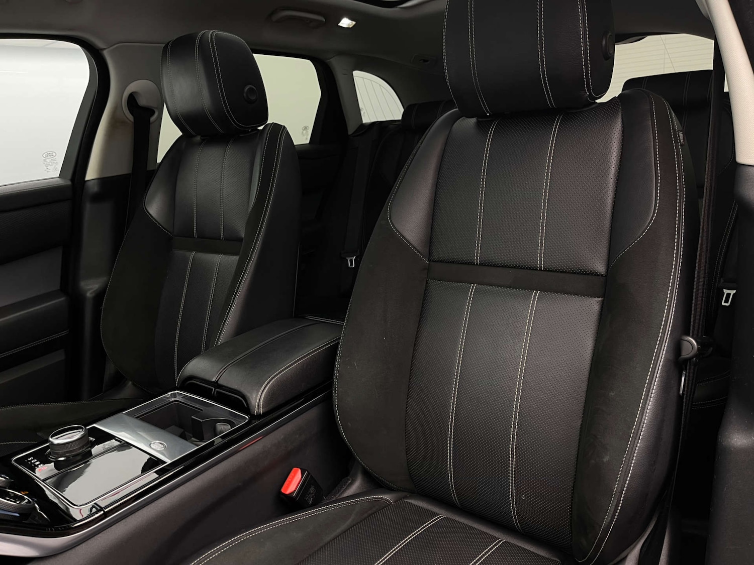 Used Land Rover Range Rover Velar 2018 for sale - 78003678: Photo 40