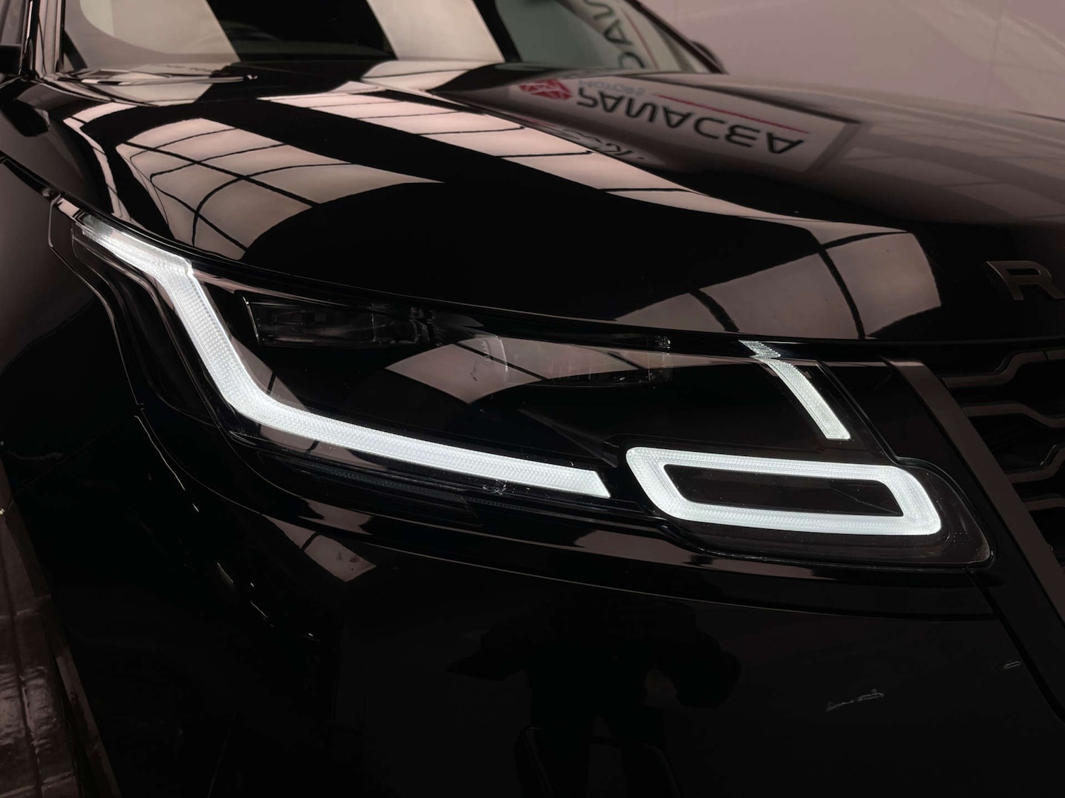 Used Land Rover Range Rover Velar 2018 for sale - 78003678: Photo 6