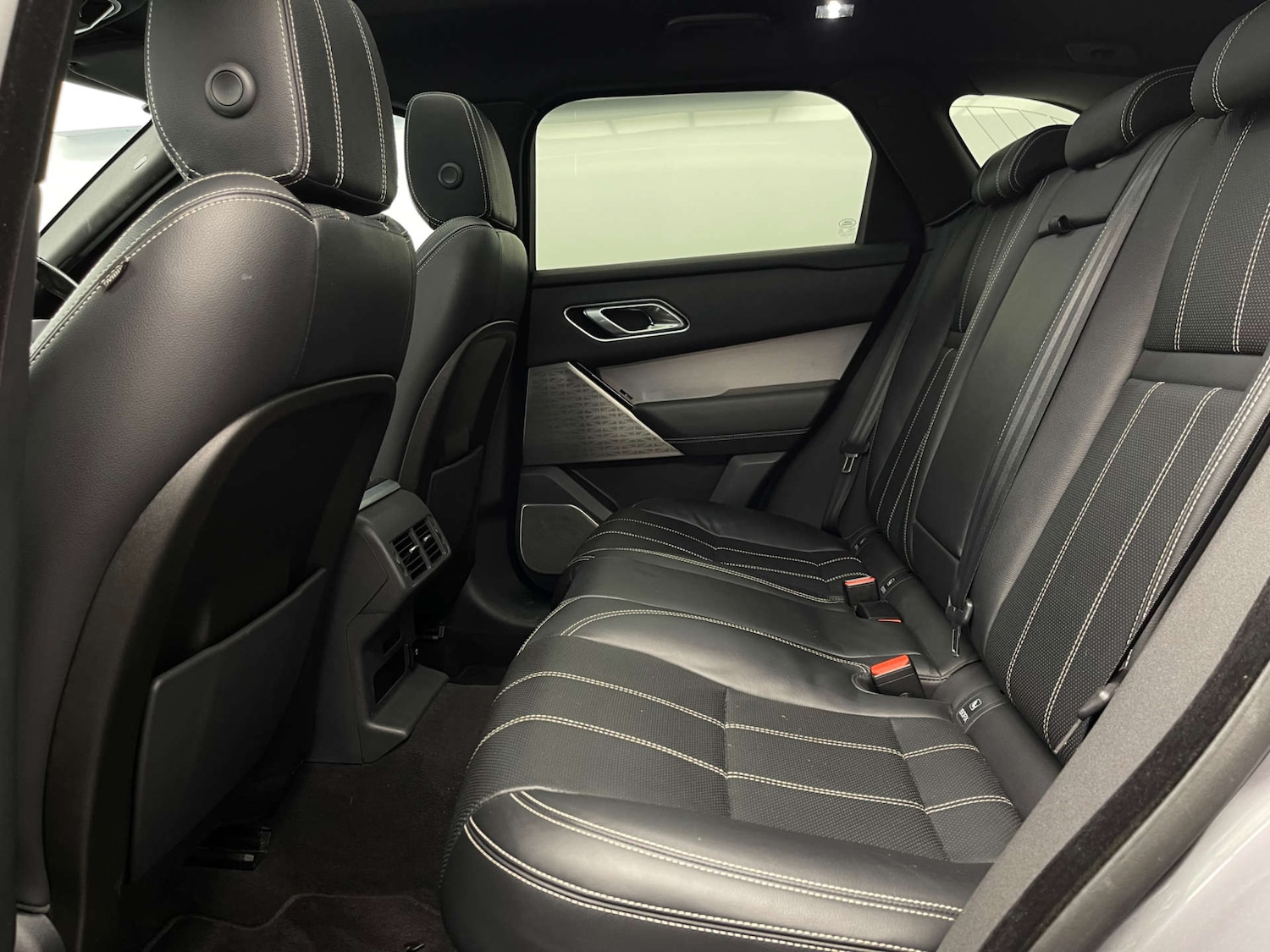 Used Land Rover Range Rover Velar 2020 for sale - 76694803: Photo 43