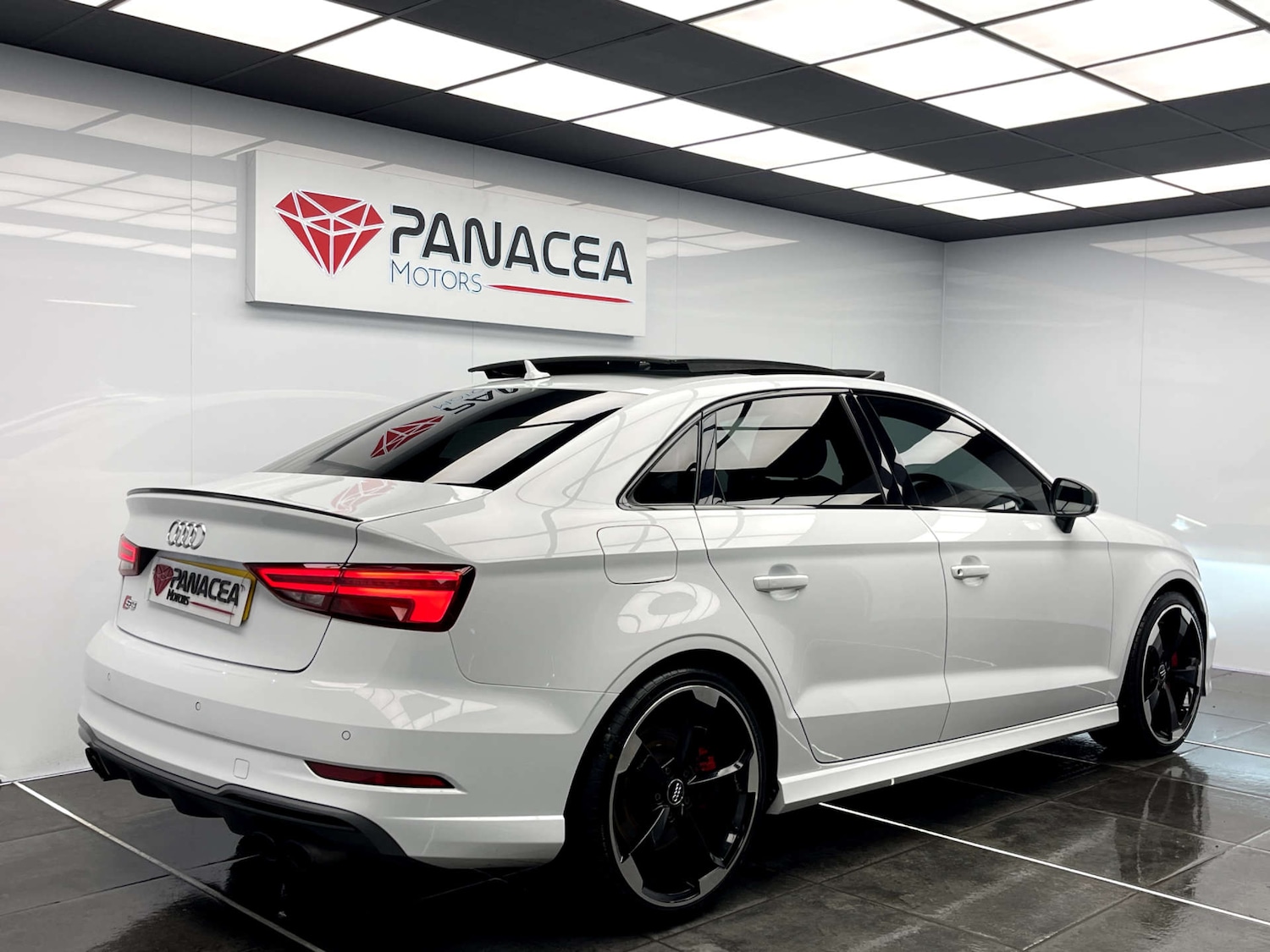 Used Audi A3 2018 for sale - 76379428: Photo 4