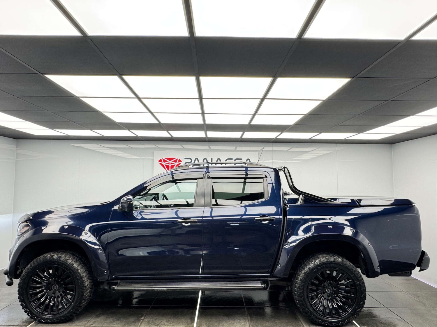 Used Mercedes-Benz X Class 2018 for sale - 76393386: Photo 3