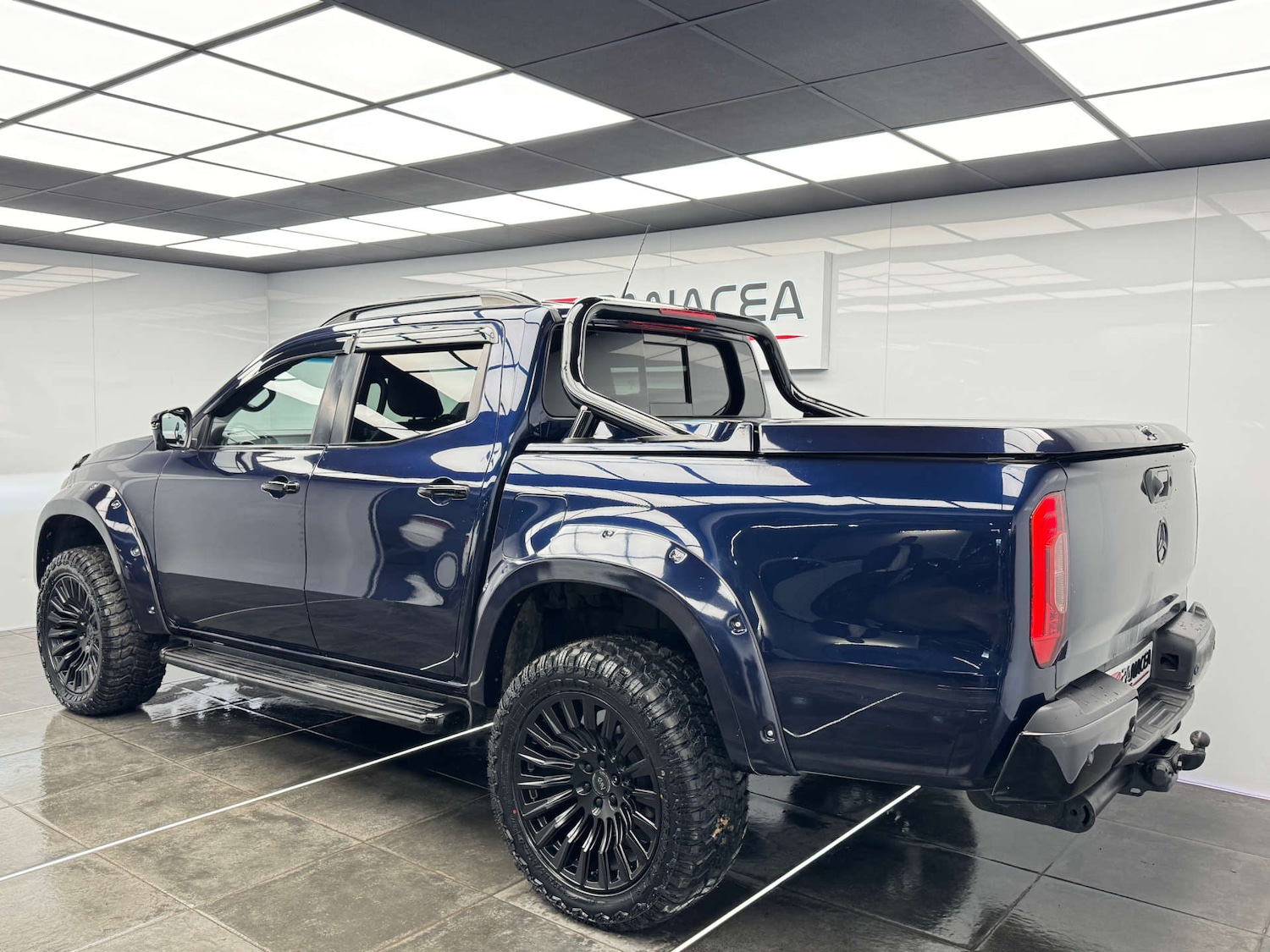 Used Mercedes-Benz X Class 2018 for sale - 76393386: Photo 4