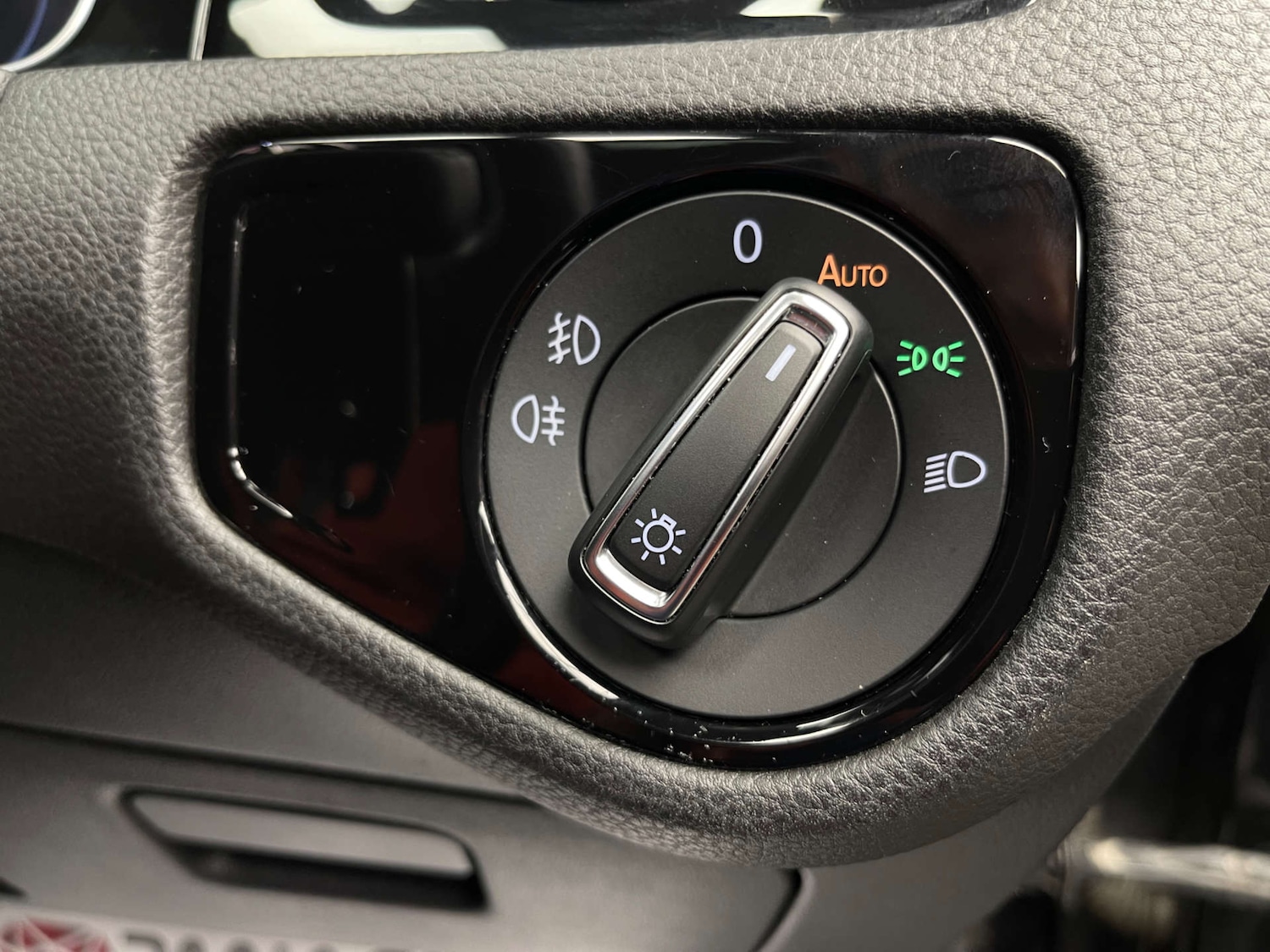 Used Volkswagen Golf 2018 for sale - 77790741: Photo 12